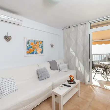 Apartment Amadores Vistas Al Mar Y Piscina Wifi Iii By Lightbooking Mogan